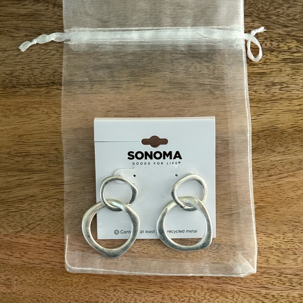 NEW Sonoma Silver Interlocking Earrings